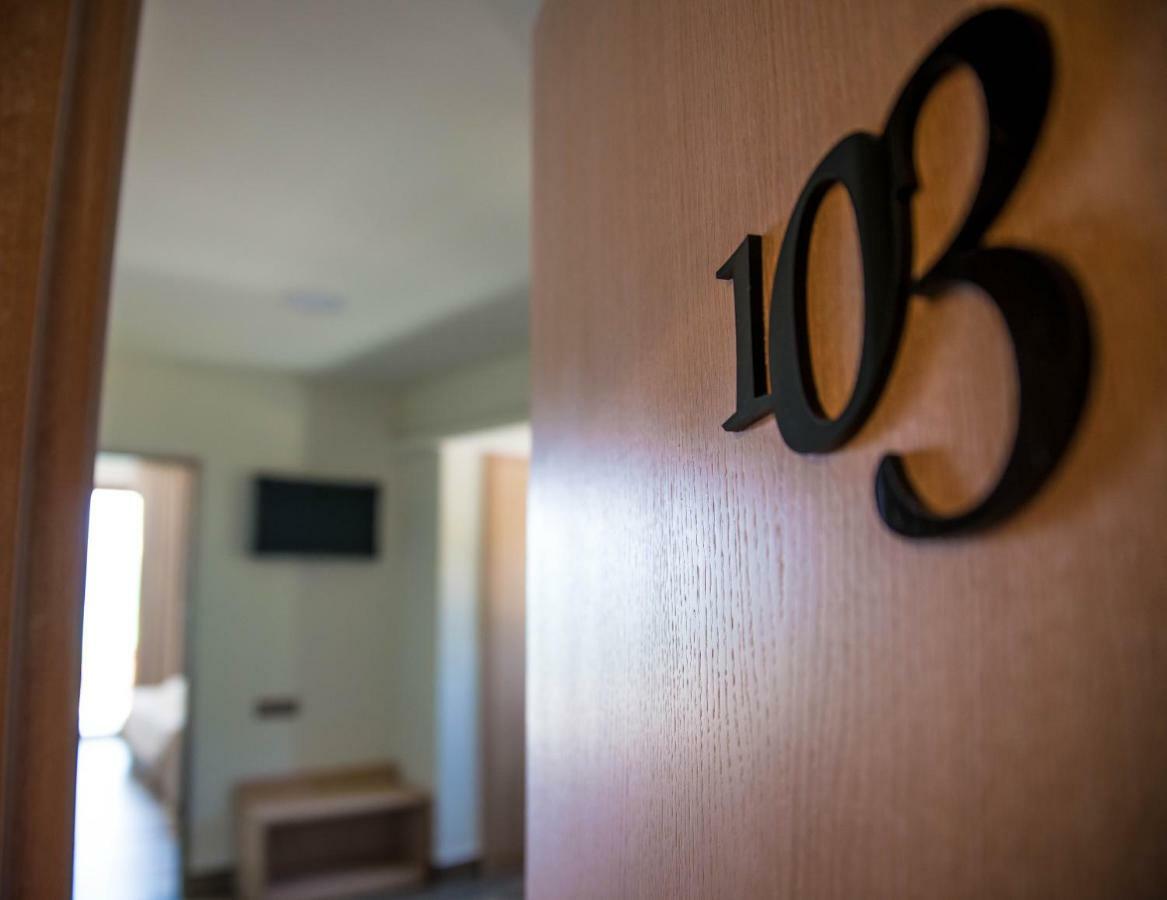 Psili Ammos Seaside Luxury Rooms Потос Екстериор снимка